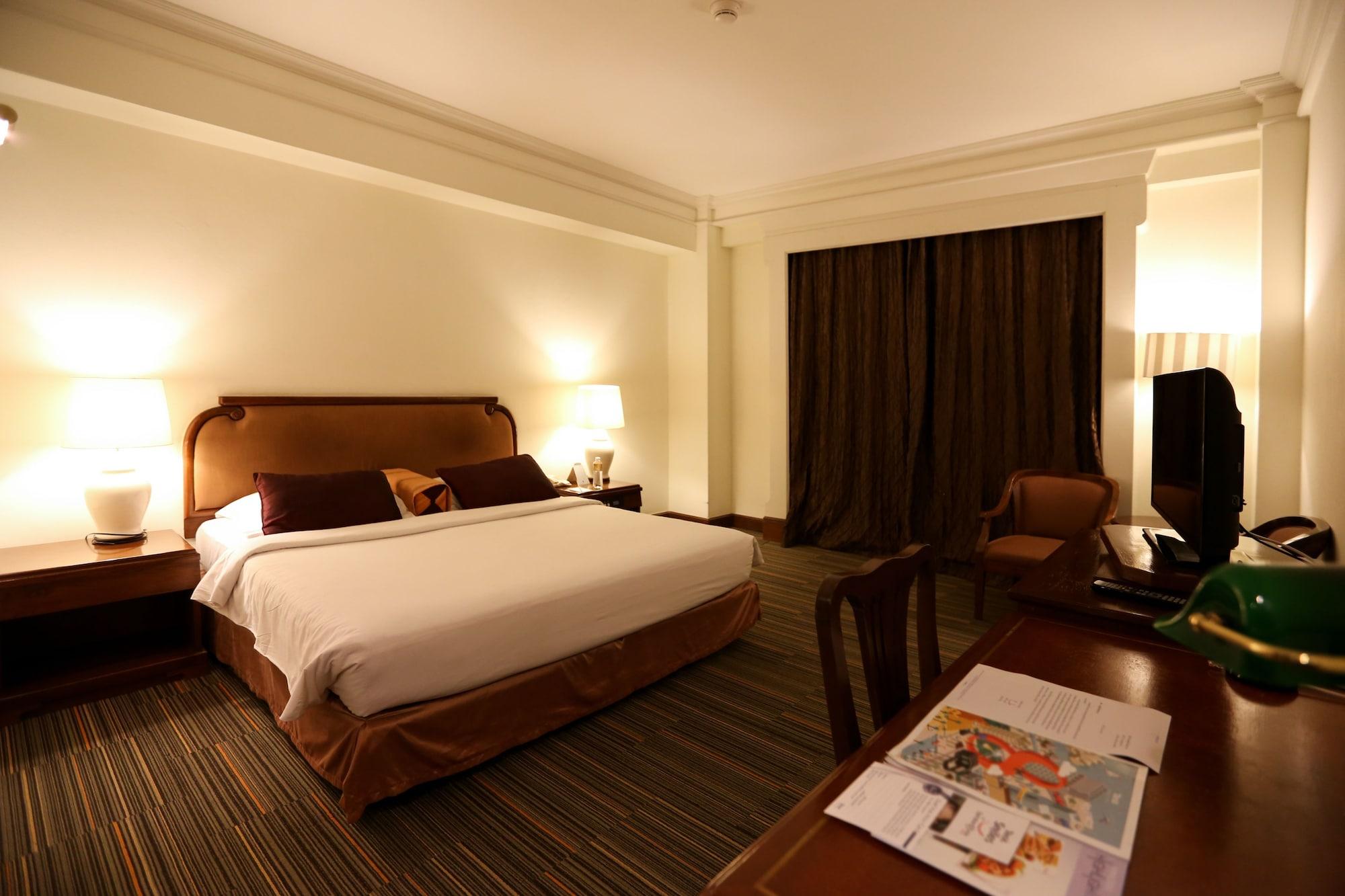 The Imperial Hotel & Convention Centre Korat Nakhonratchasima Exterior foto